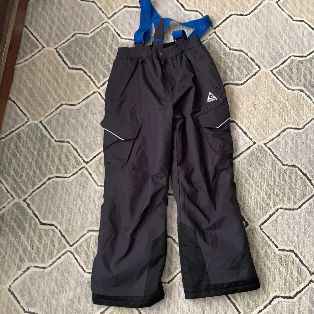 Overall snow pants ❄️